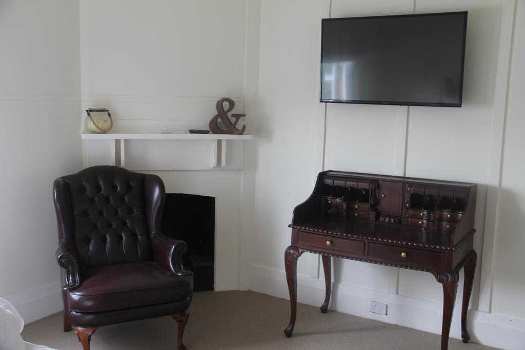 ويست وايالونج Mentor Chambers Apartment Bed & Breakfast الغرفة الصورة