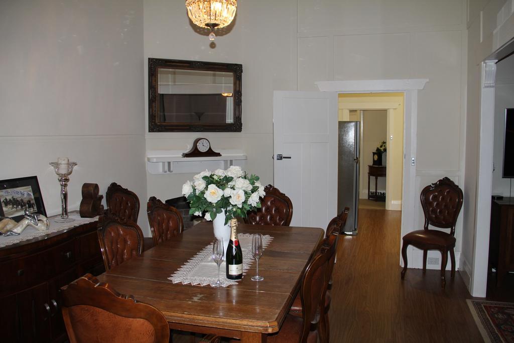 ويست وايالونج Mentor Chambers Apartment Bed & Breakfast المظهر الخارجي الصورة