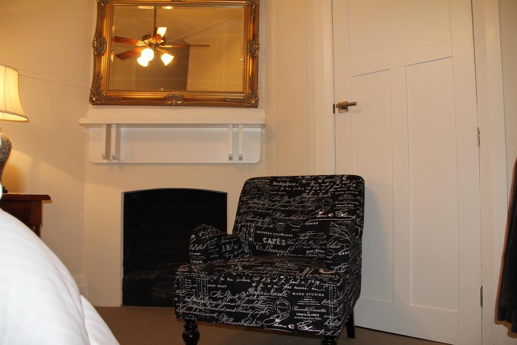 ويست وايالونج Mentor Chambers Apartment Bed & Breakfast الغرفة الصورة